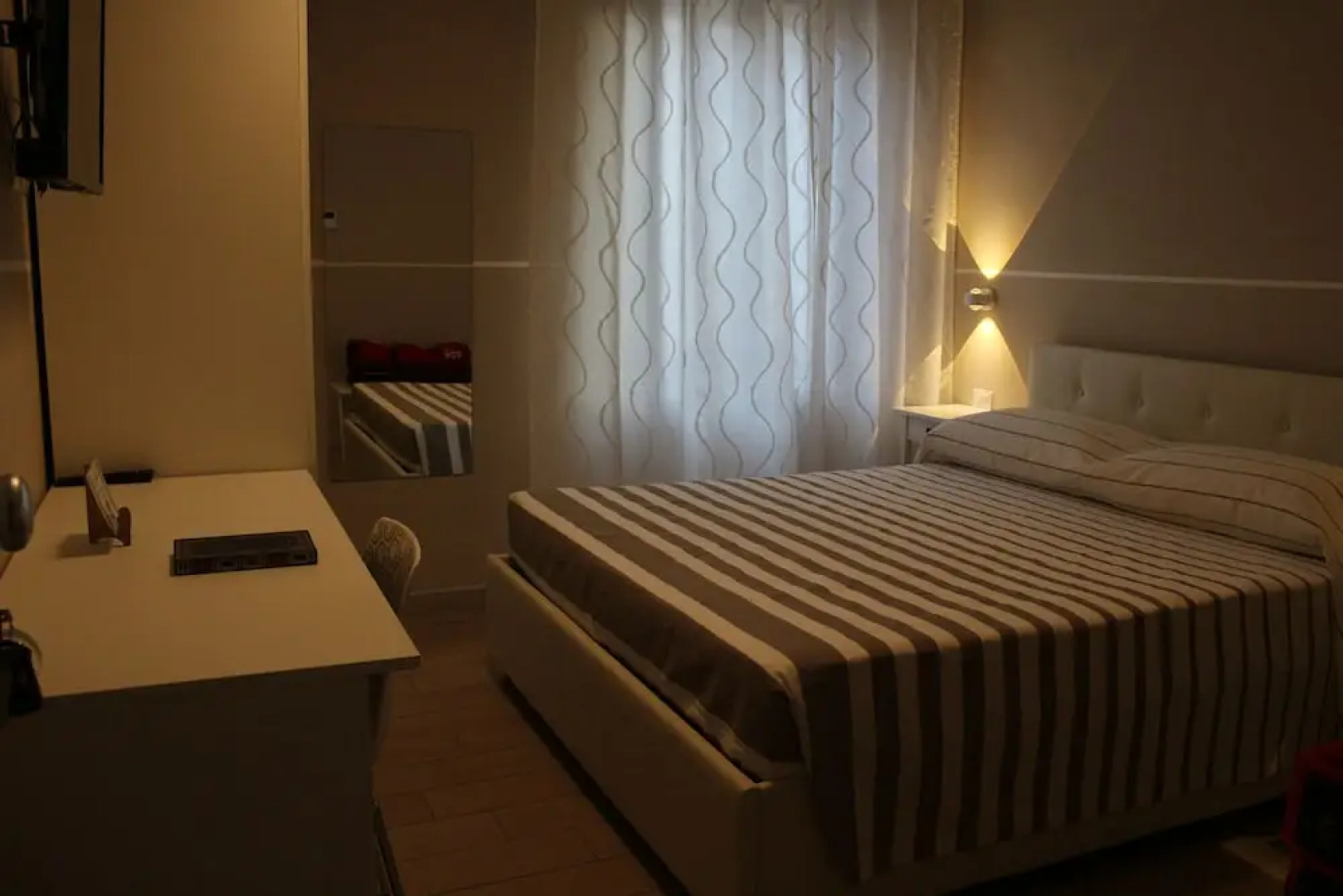 Room-narciso - Stanza Matrimoniale - B&b