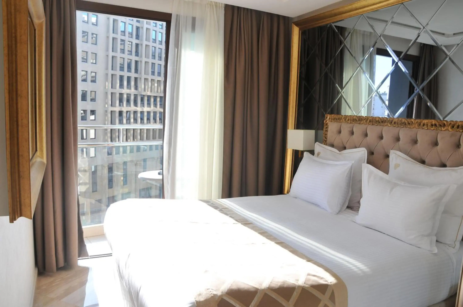 Suite Hotel Casa Diamond