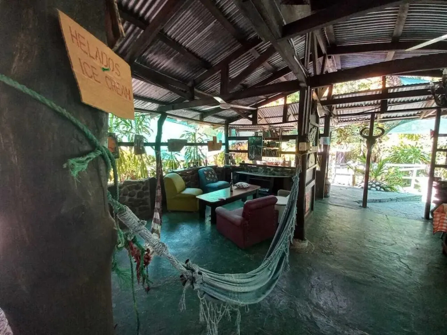 Donde Familia Manito