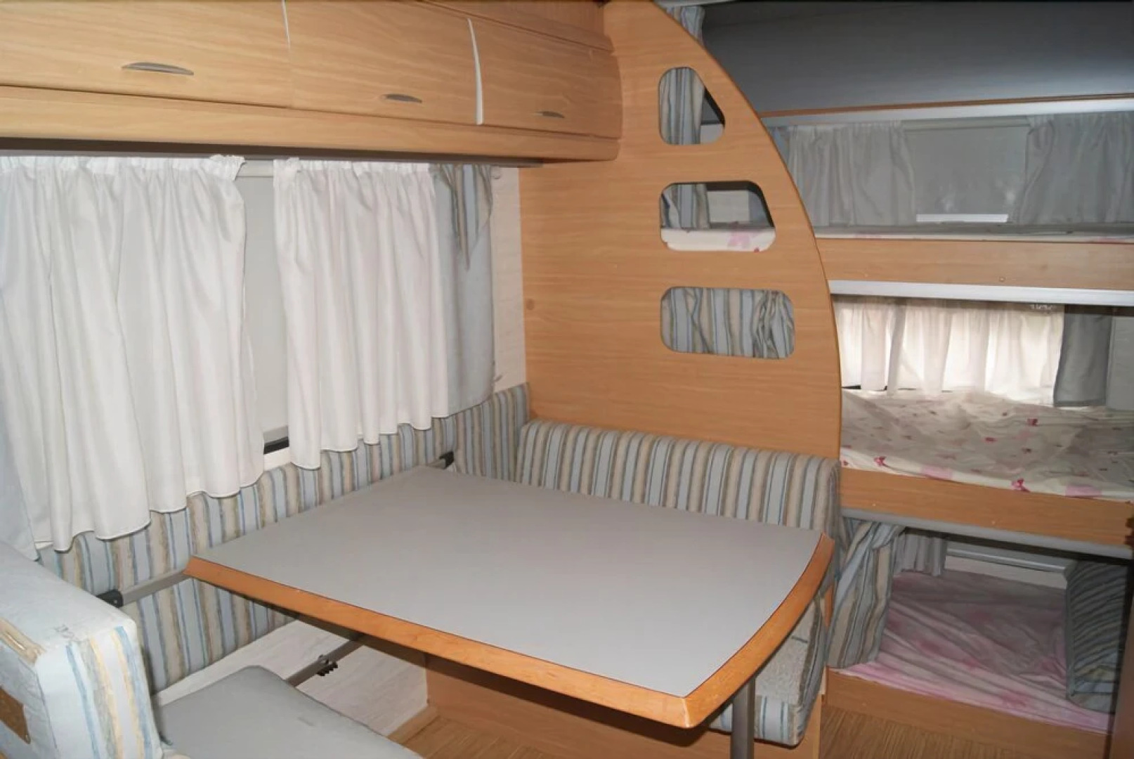 Los Jardines De Lola