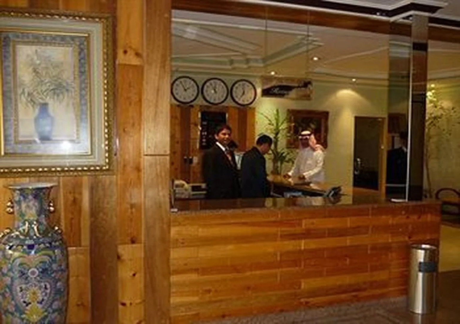 Bilqase Throne Hotel