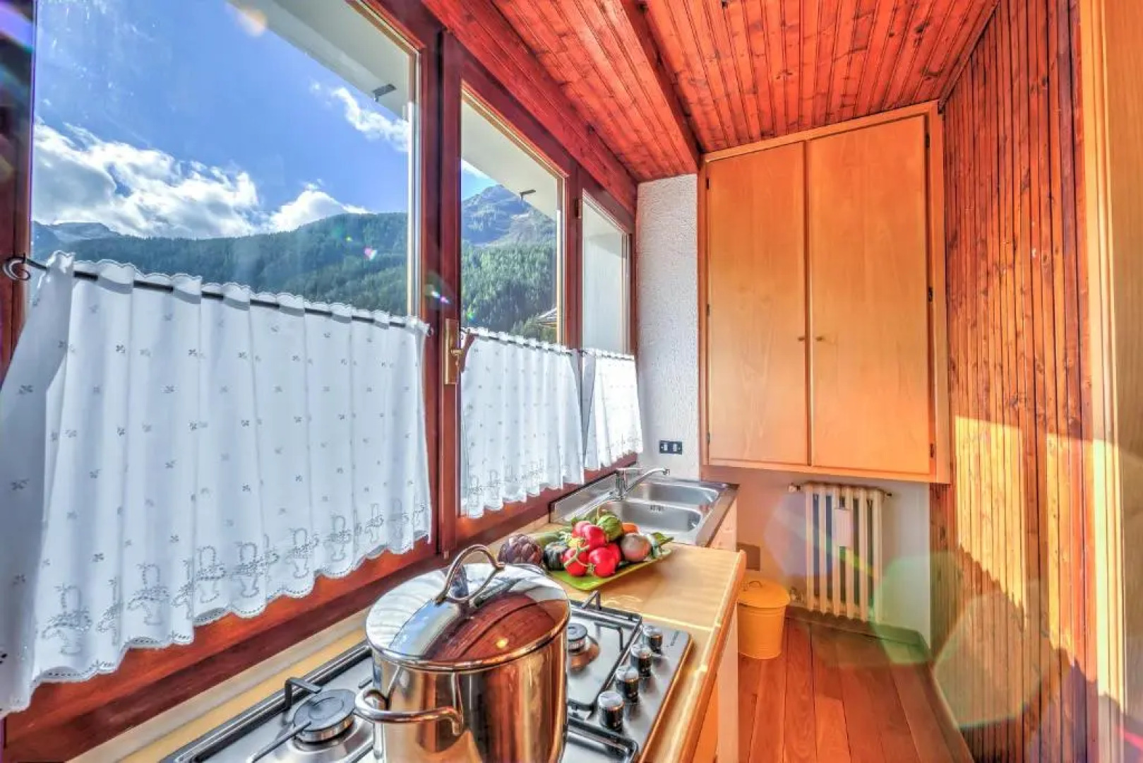Monterosa Cozy Apartment 200m From Ski