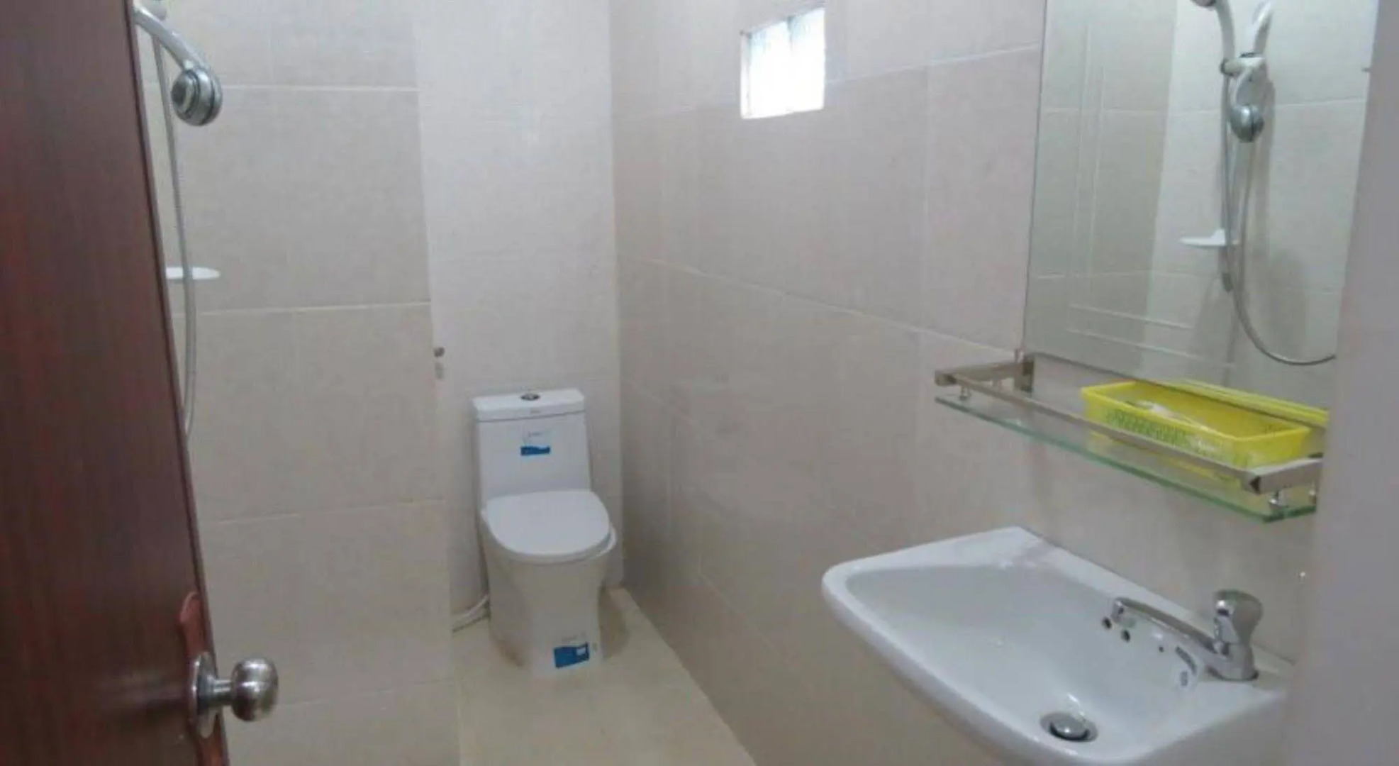 Reaksmey Meanrith Guesthouse and Residence