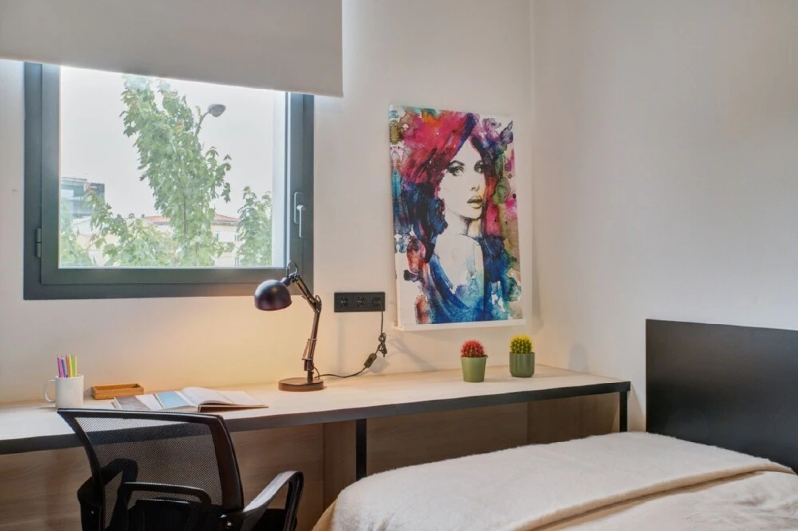 Estudios y Habitaciones Modernas en PAMPLONA, SK