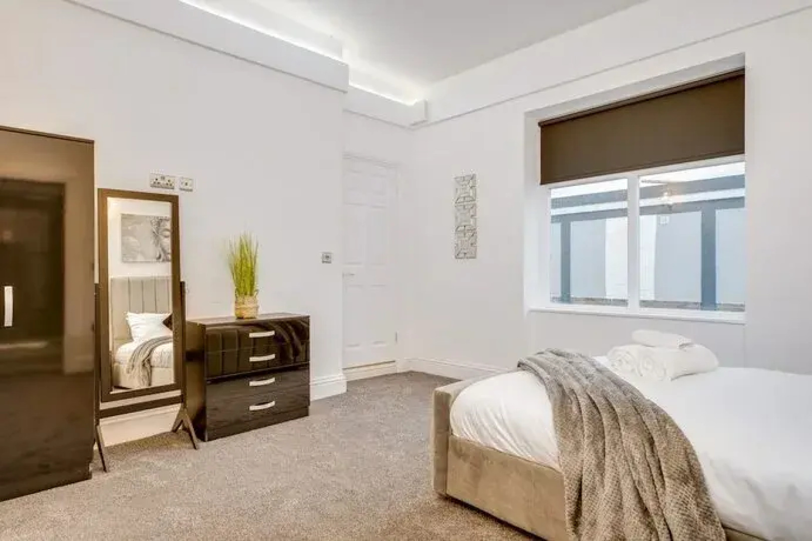 Wakefield Town House Apartments