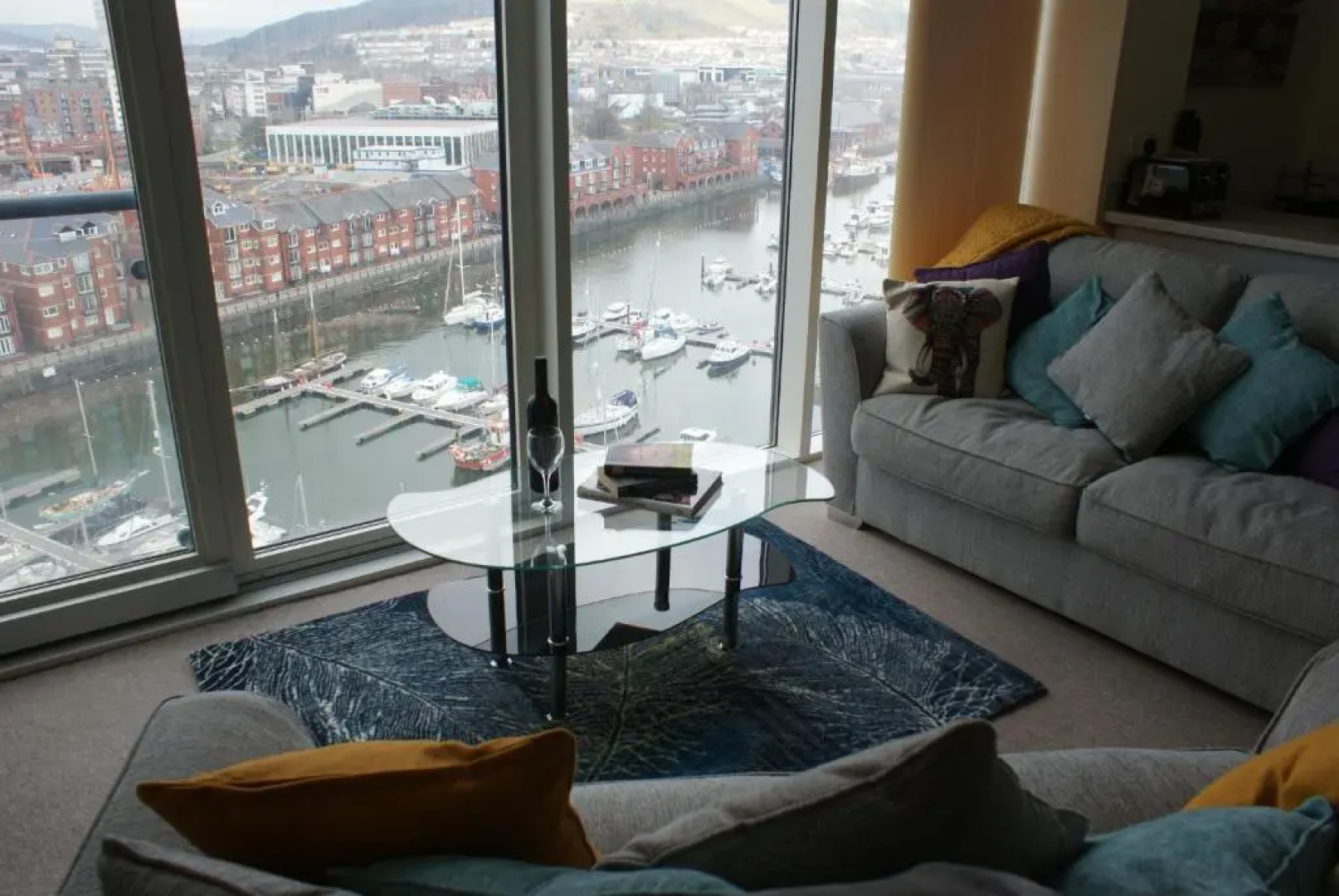 Coastal City Rooms – Waterfront
