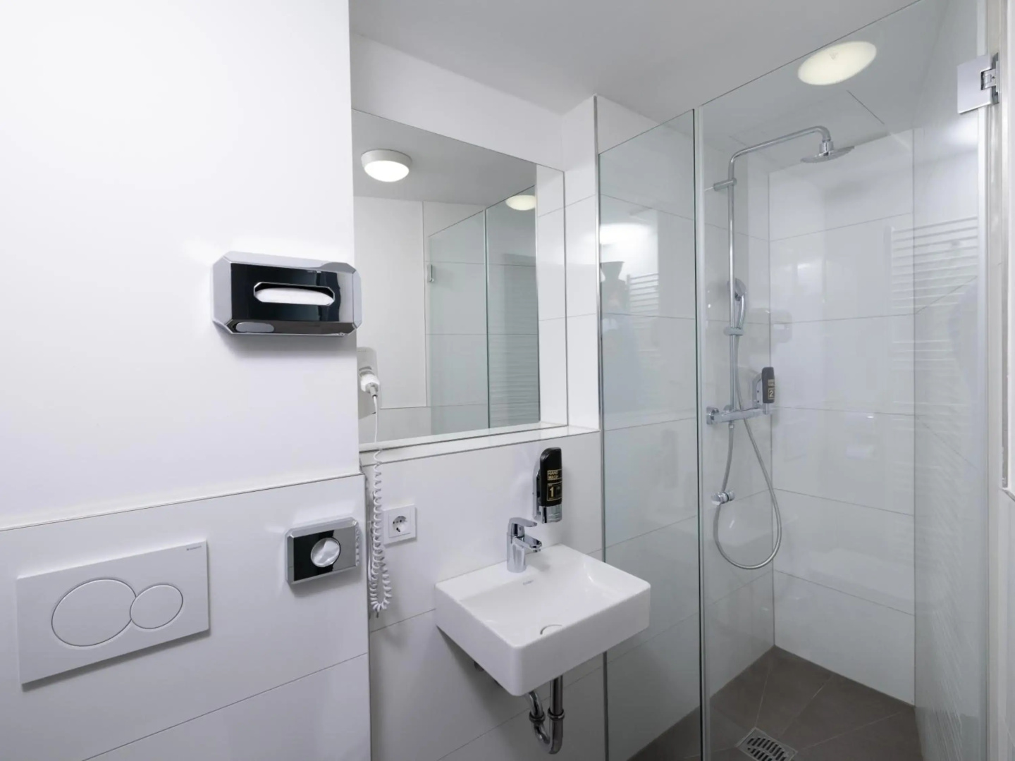 Smart Stay Hotel Station