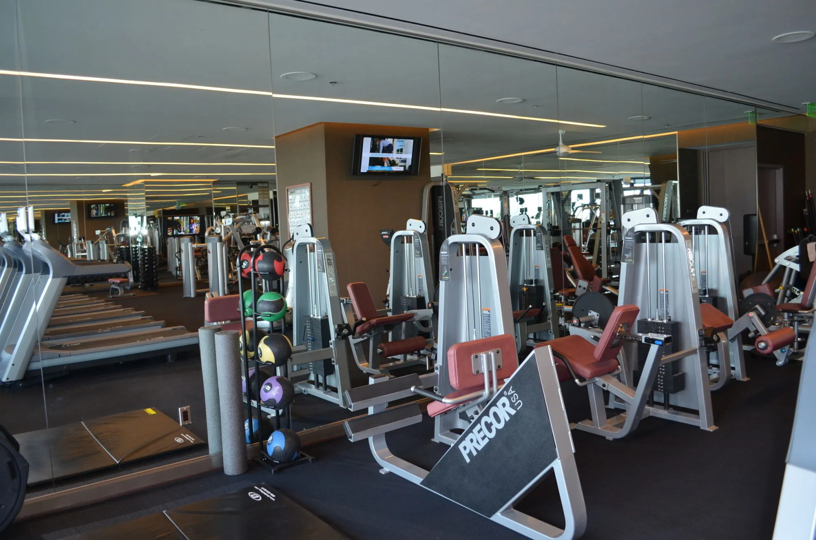 StripViewSuites at Palms Place