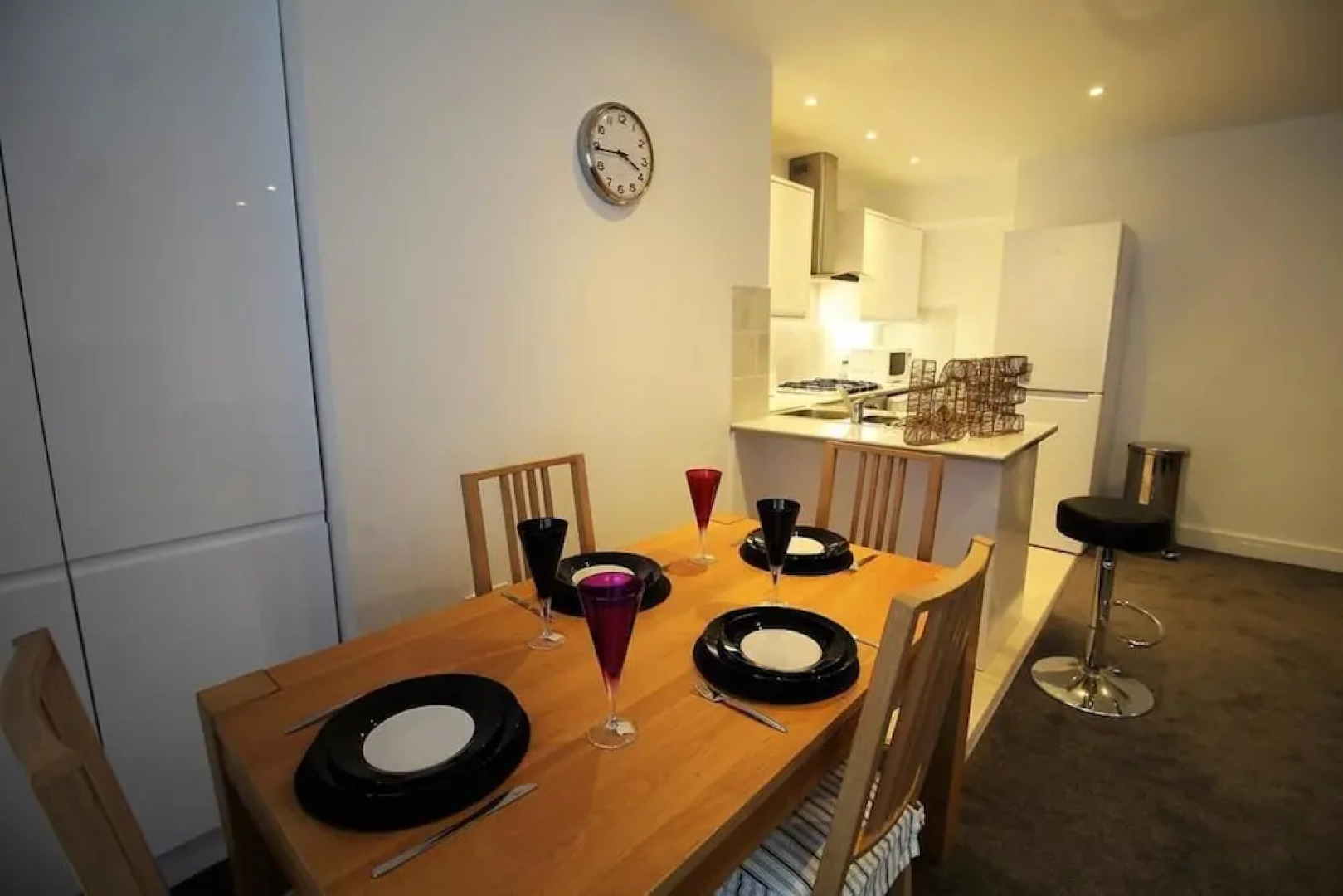 Exquisite 3 Bed apartment near Heathrow