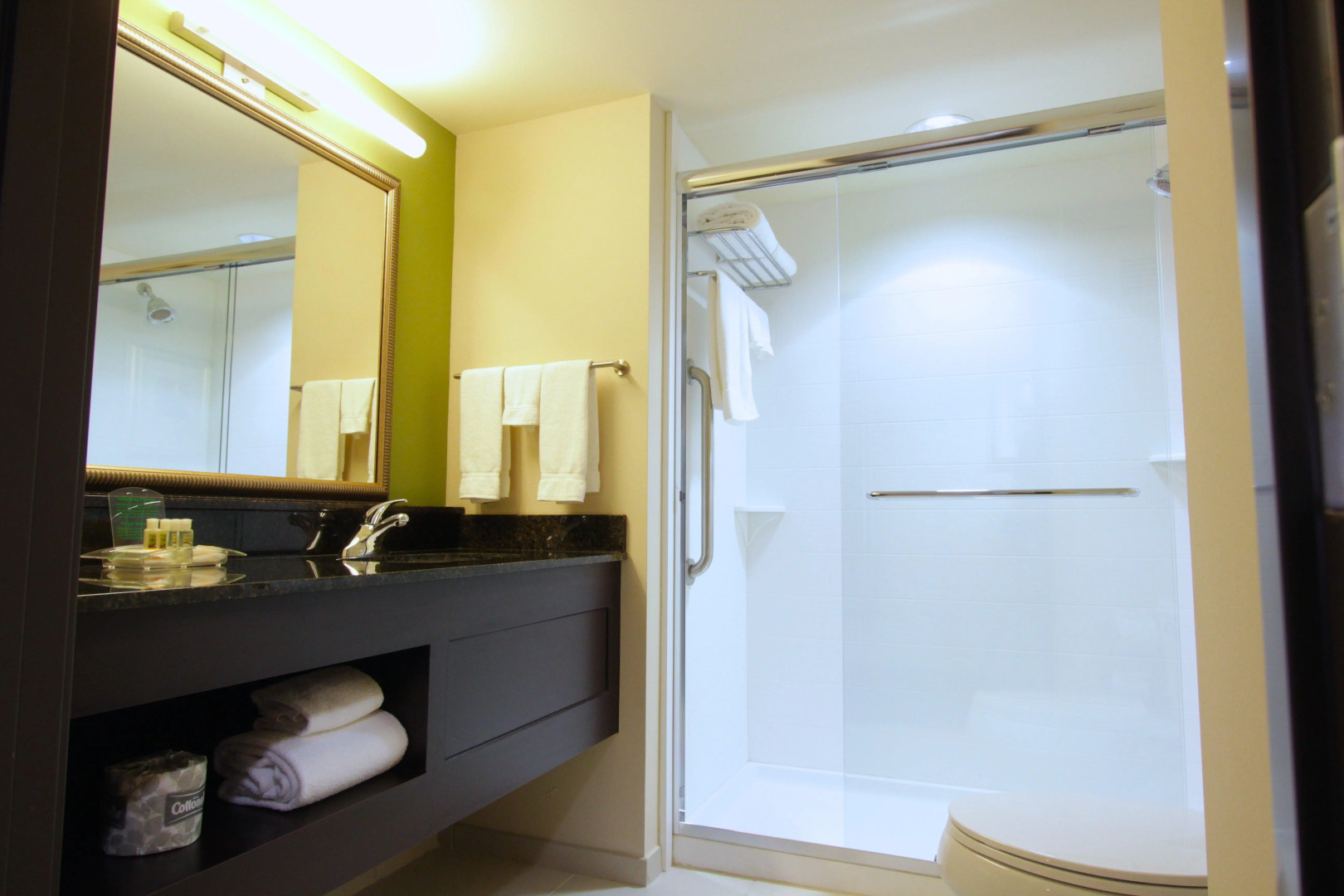 Holiday Inn Hotel & Suites Atlanta Airport-North by IHG