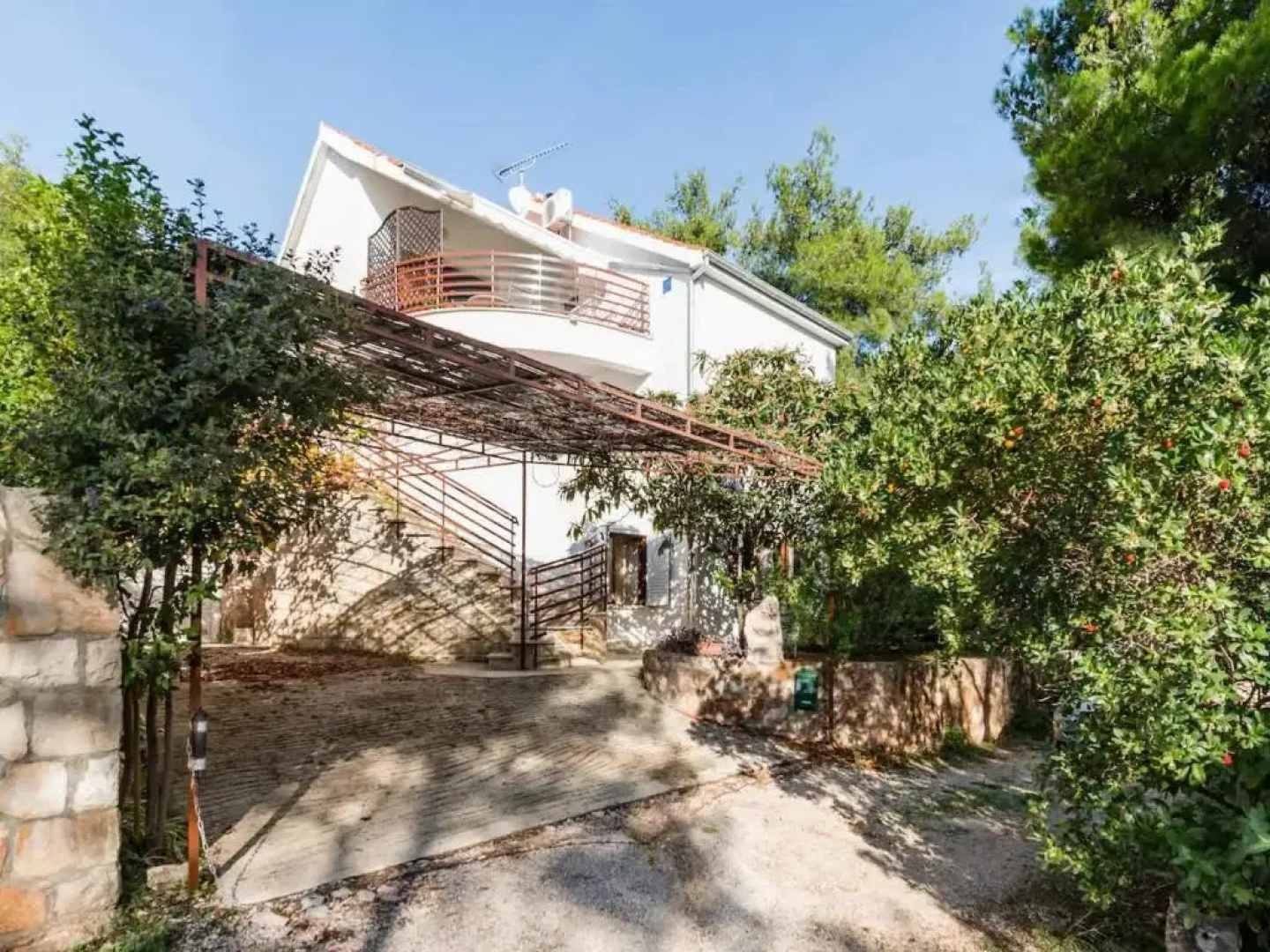 Apartments Villa Pelegrin
