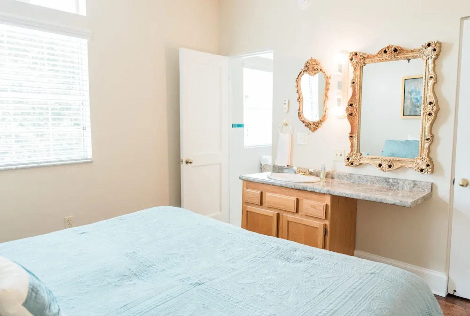 Capernaum Lakeside Lodge