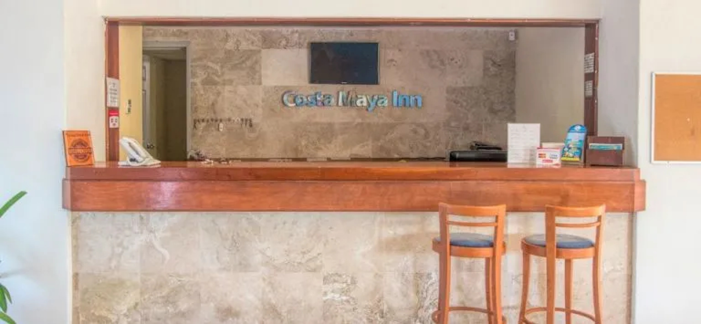 Hotel Costa Maya Inn