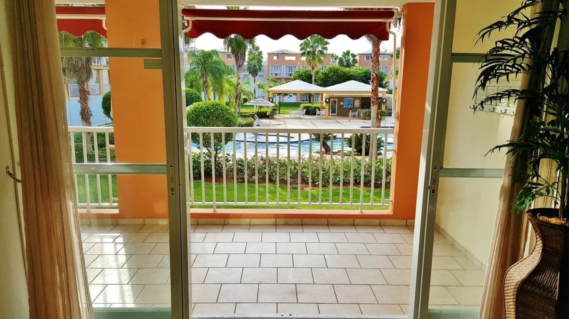 Malibu Beach Luxury Resort