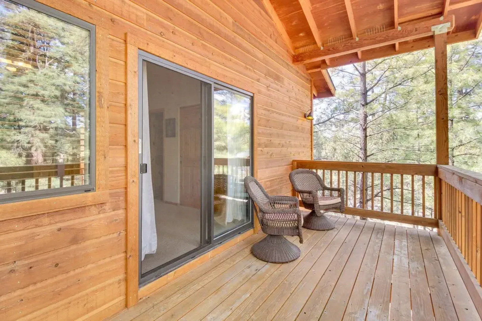 Tranquil Heber-overgaard Cabin w/ Decks & Grill!, Heber