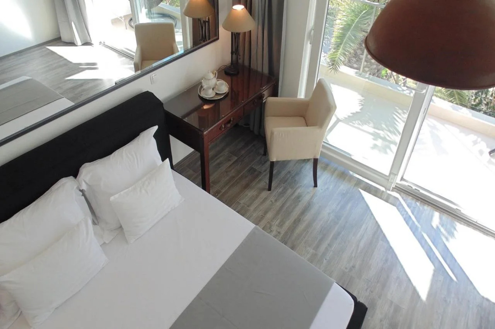 Refresh Boutique Apartments