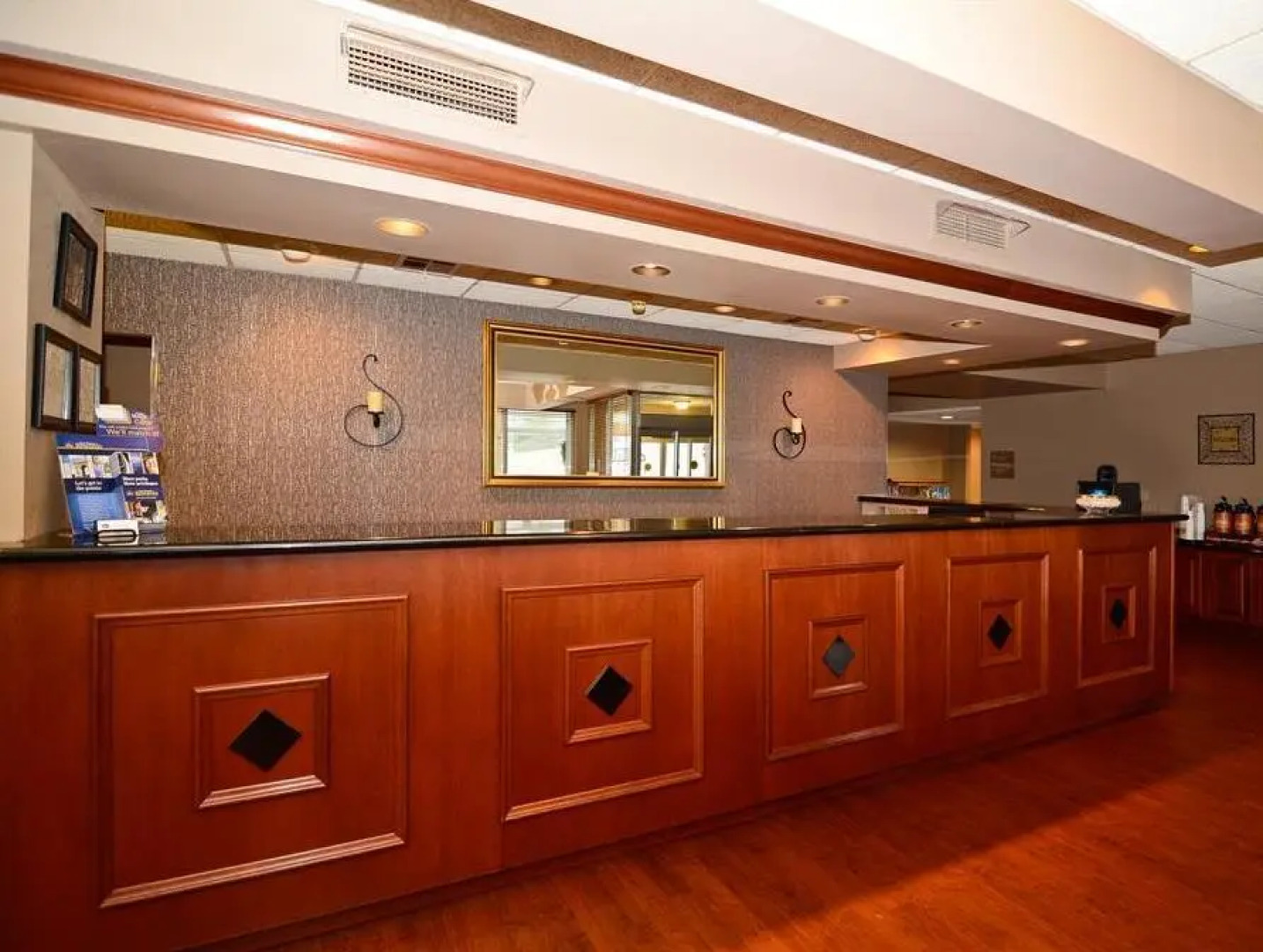 Holiday Inn Tomah-Exit 143