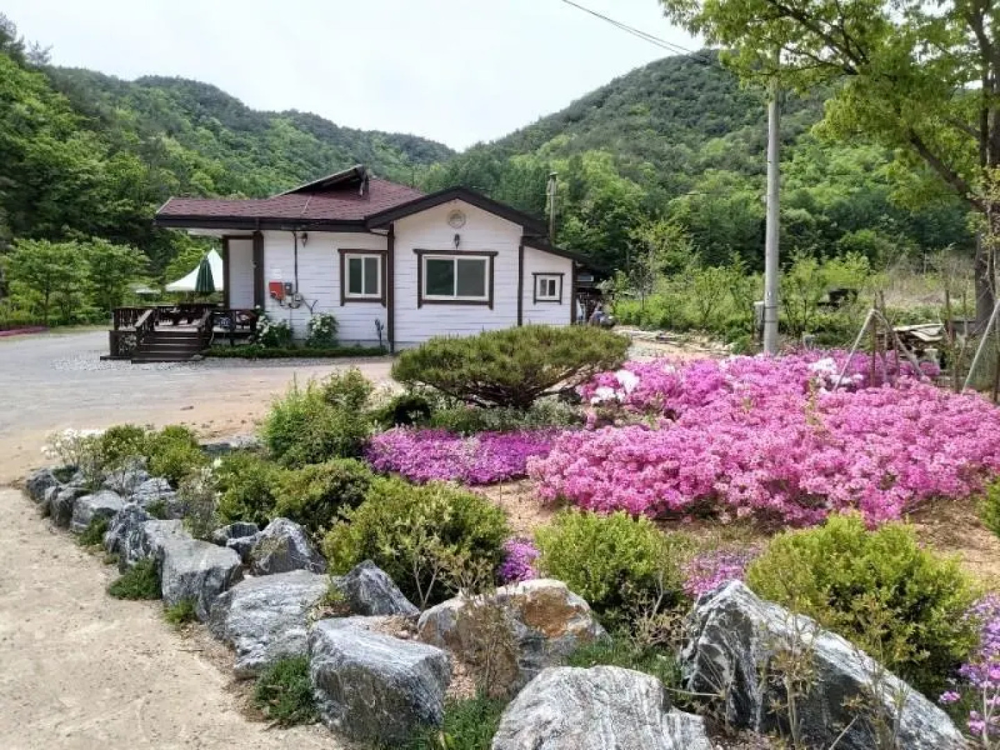 Sangjoo munjangdae healing house