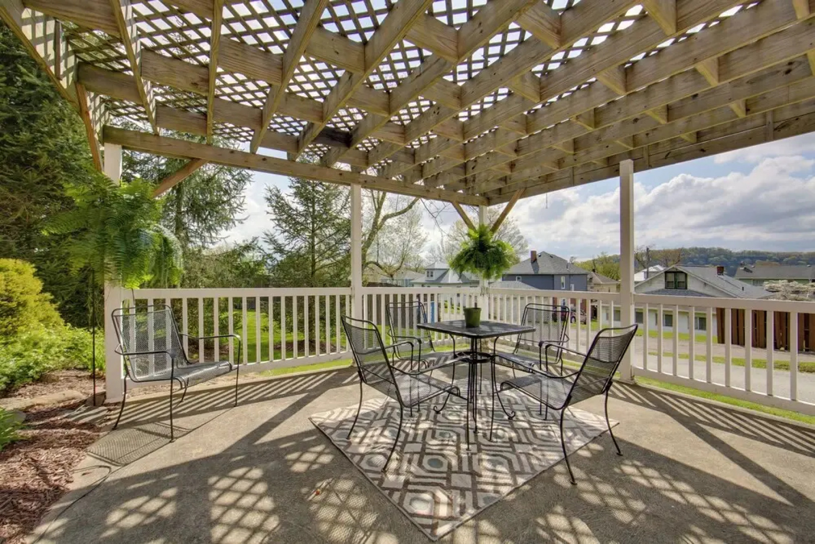 Pet-friendly New Kensington Apt w/ Shared Perks