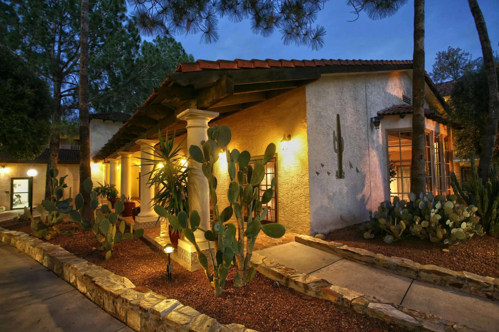 DoubleTree Suites by Hilton Tucson Airport