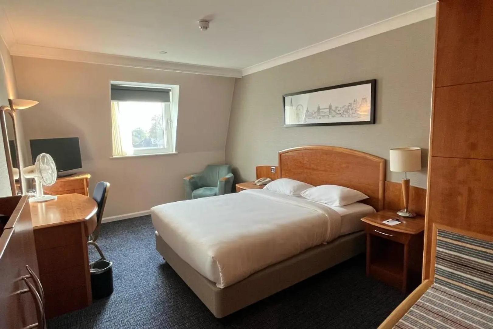 Отель B&B Hotel London Heathrow