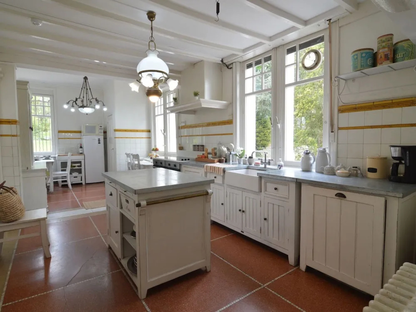 Gorgeous Villa on an Estate With Beautiful Garden, Swimming Pool and Pool House With Sauna