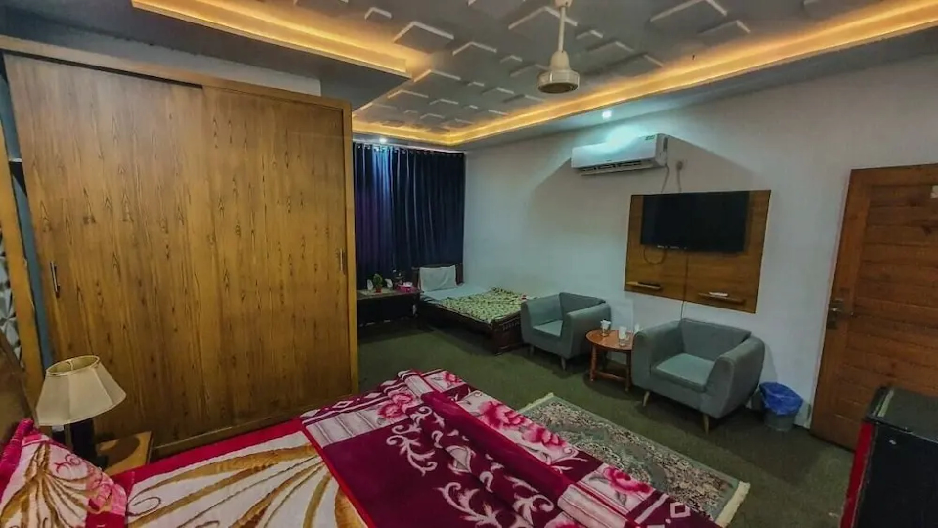 Tikkala Regency Hotel And Restaurant