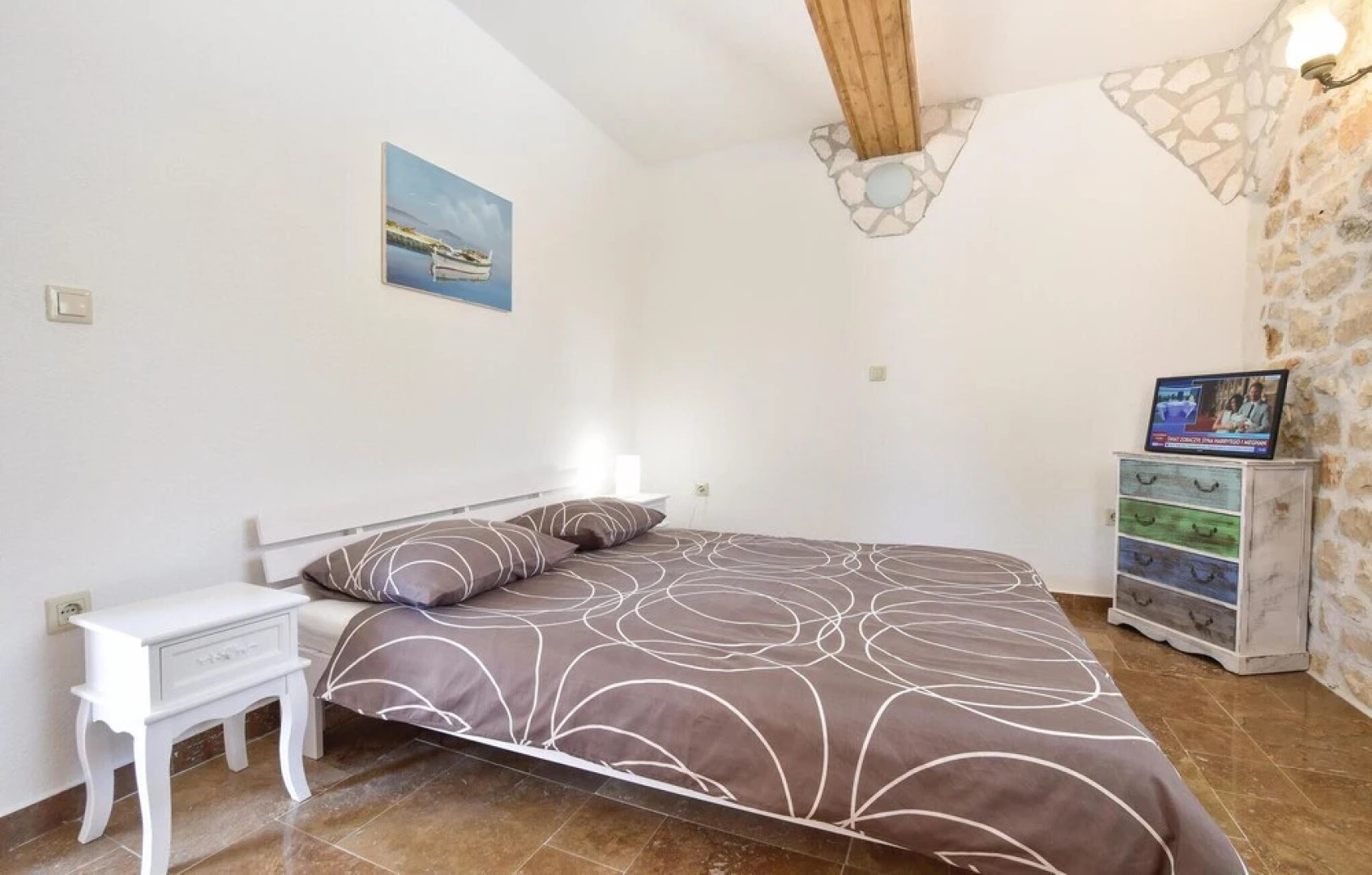 Awesome Home in Seget Gornji With Sauna, Wifi and 8 Bedrooms