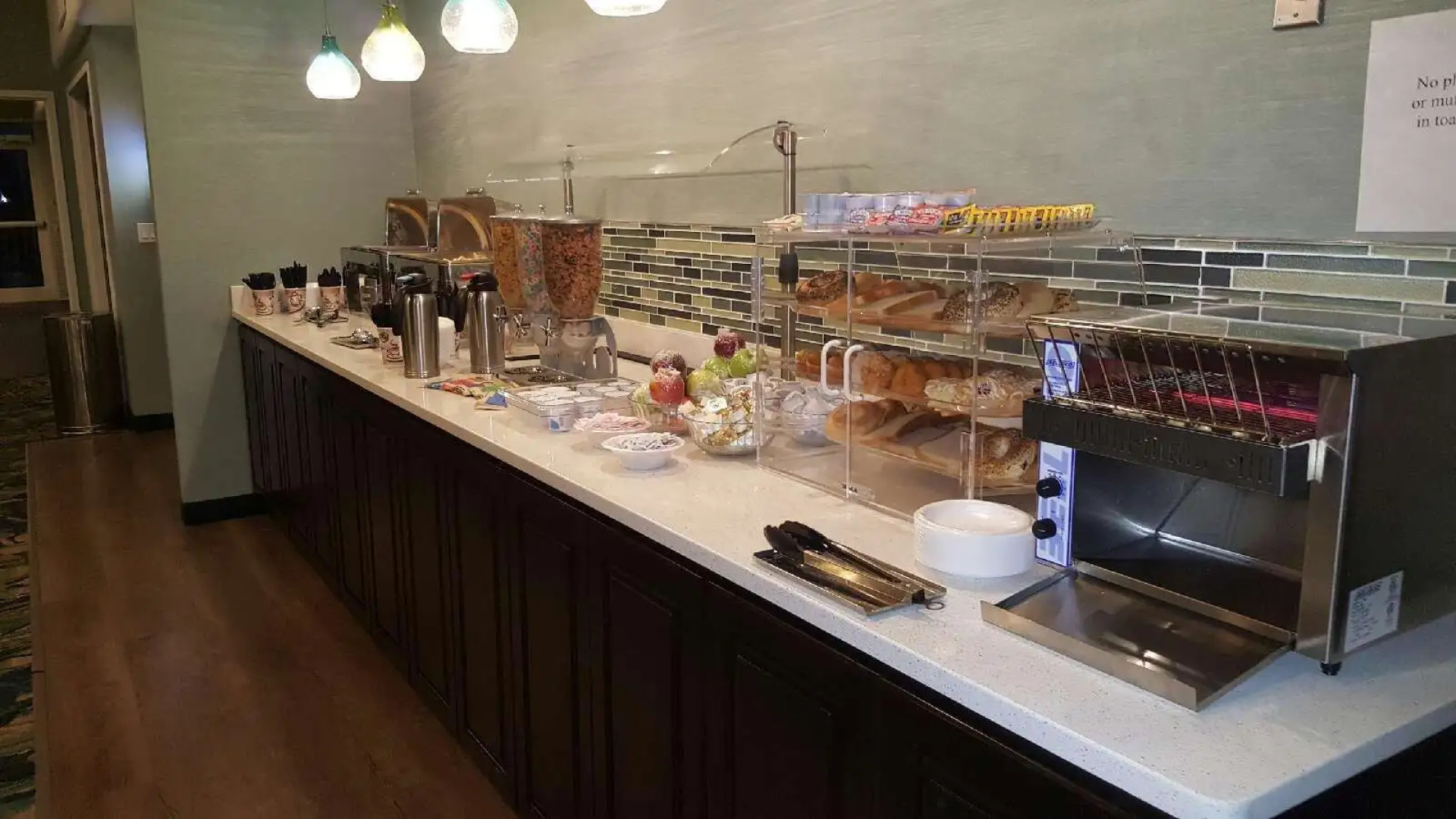 Treasure Island Hotel and Marina