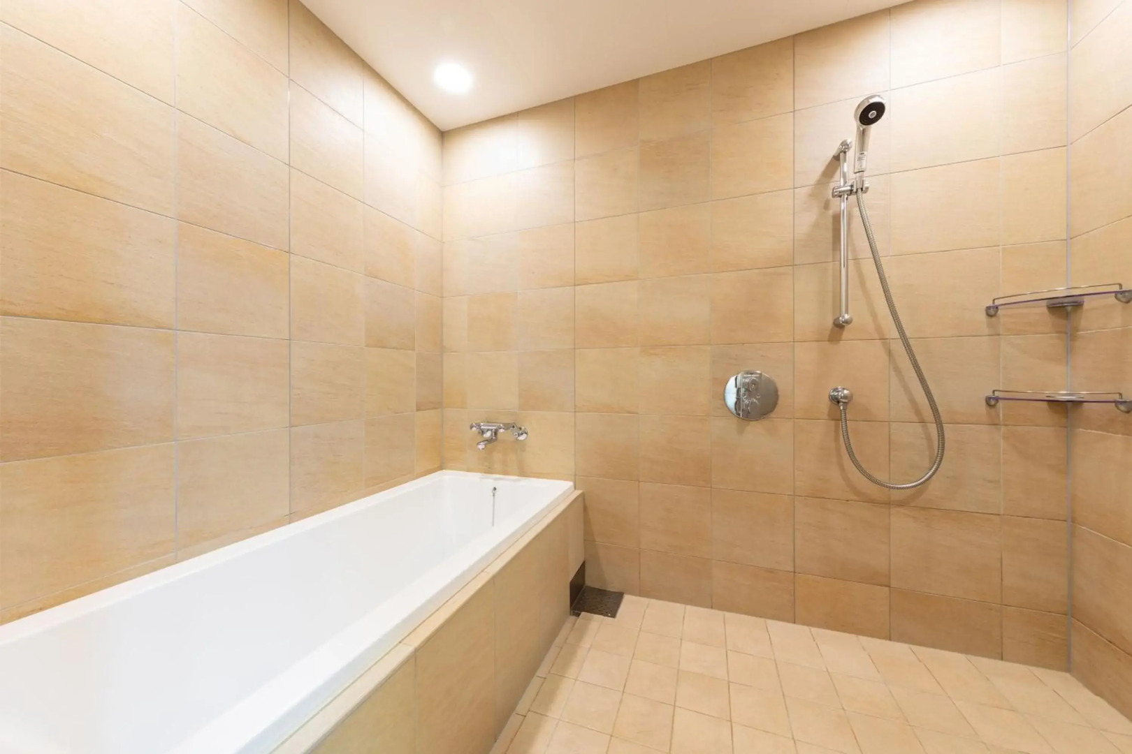 Spa Resort Hawaiians Monolith Tower