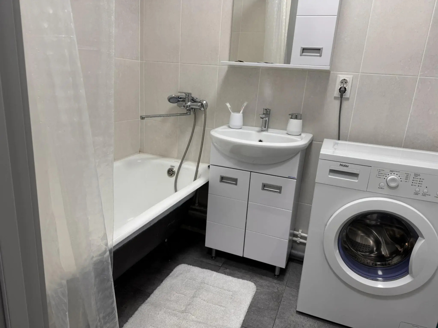 Апартаменты на улице Андрея Кушнера 32