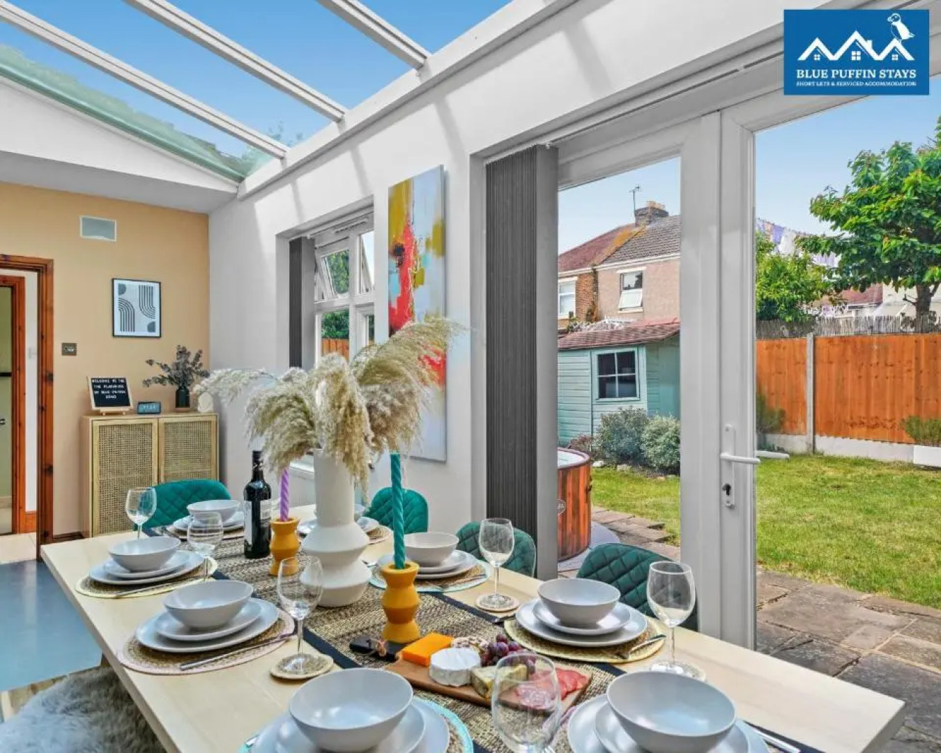 4 Bed Luxury Design House By Blue Puffin Stays with Hot tub, Foosball & Parking