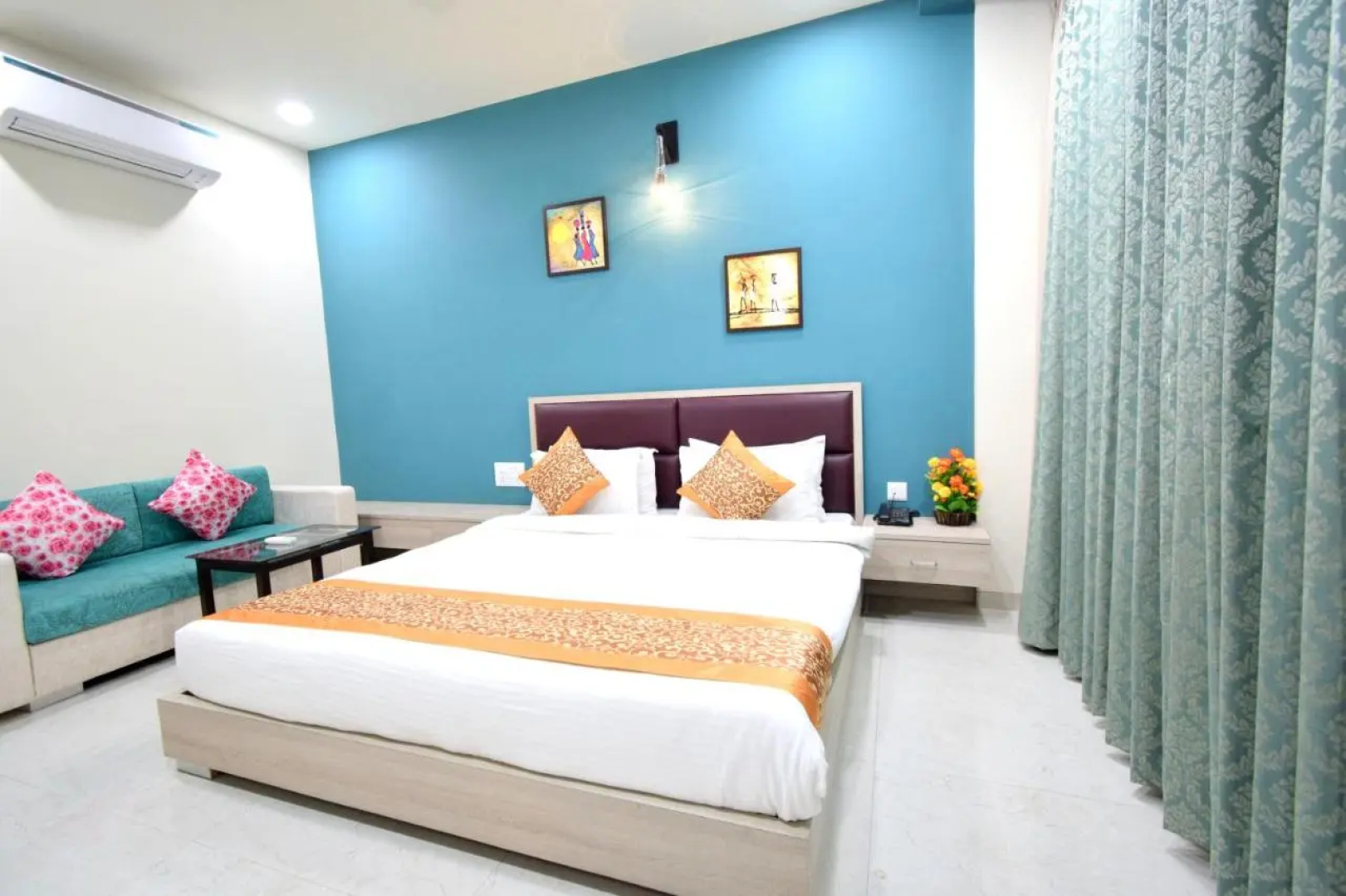 The Sky Imperial  Hotel Gopal Darshan