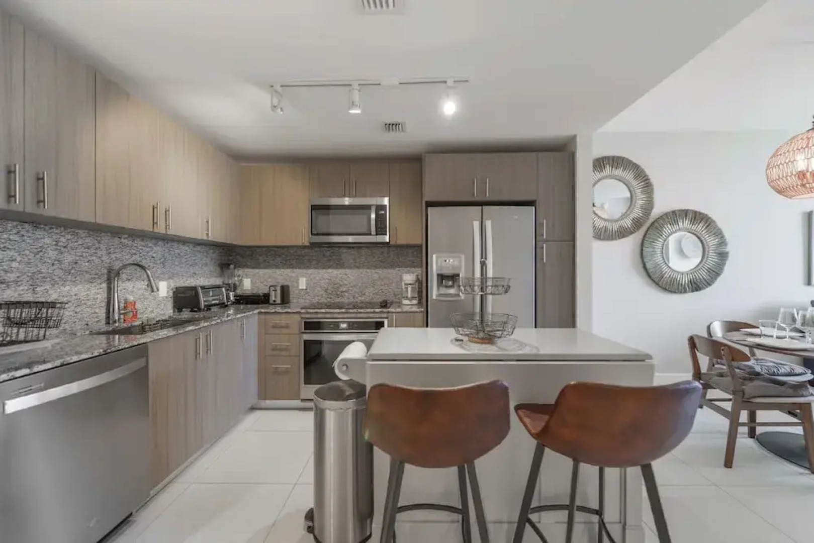 Downtown Doral Condo w-Free Parking