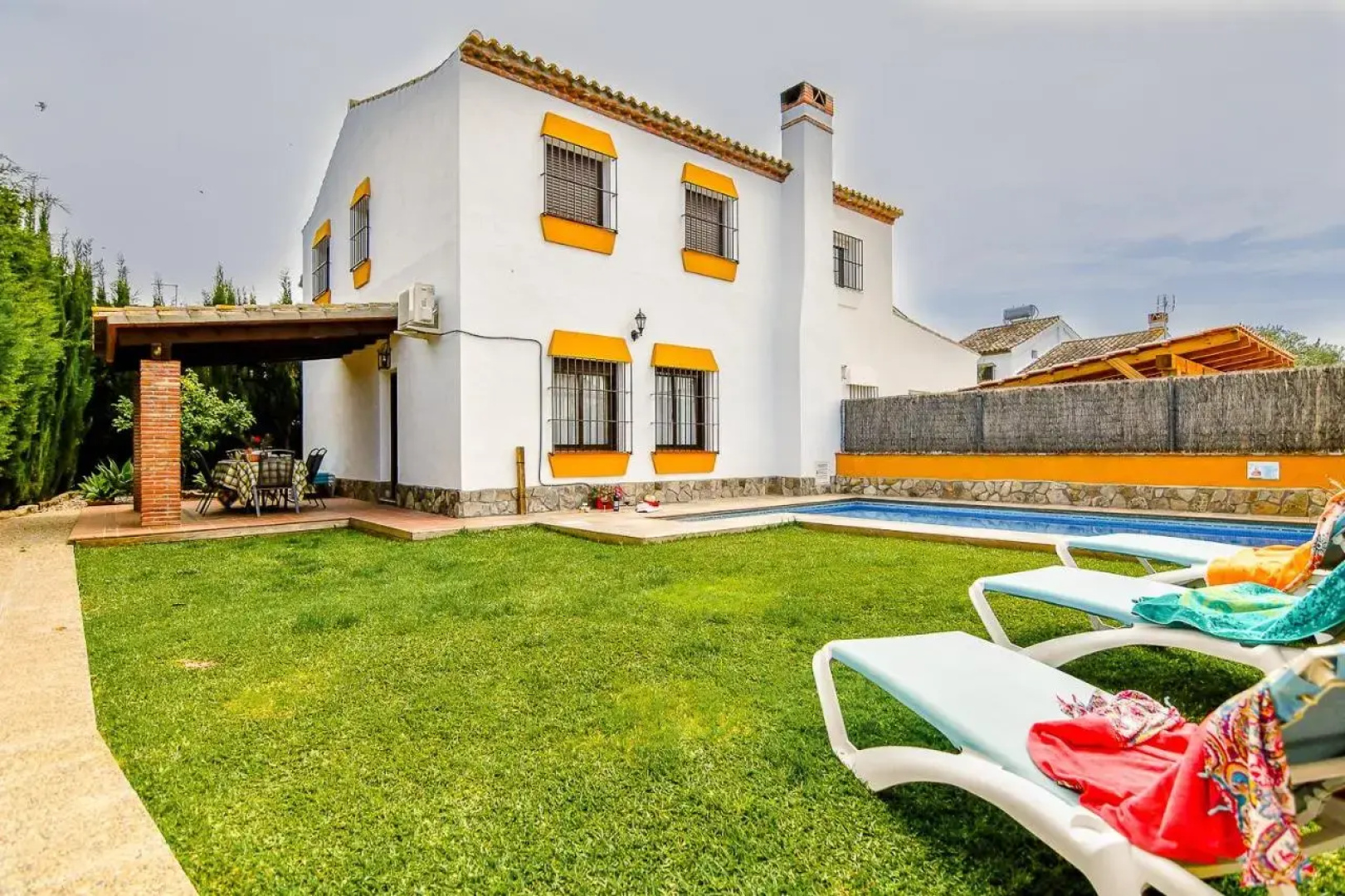 Villas Dehesa Roche Viejo