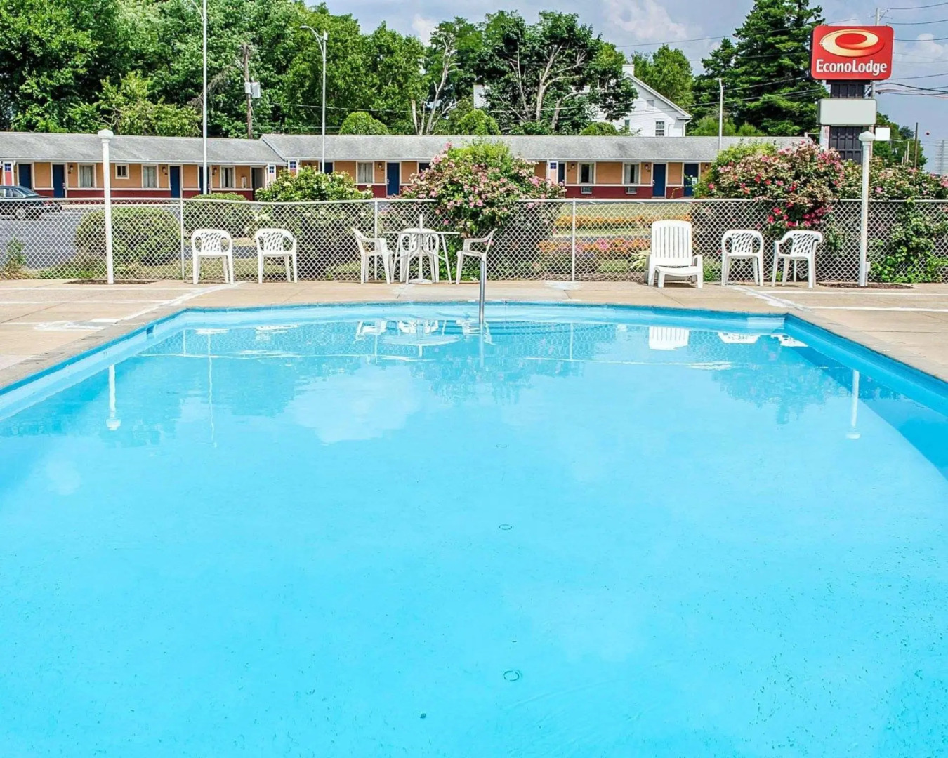 Econo Lodge Mechanicsburg