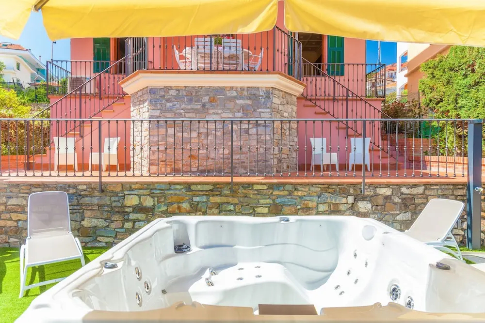 Villa Magnolia Costarainera