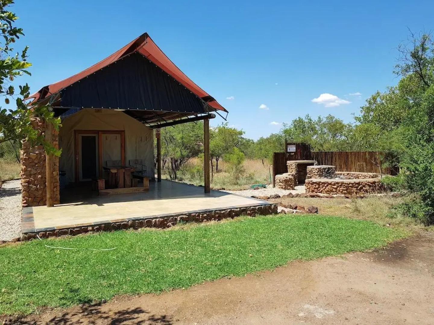 OuKlip Game Lodge