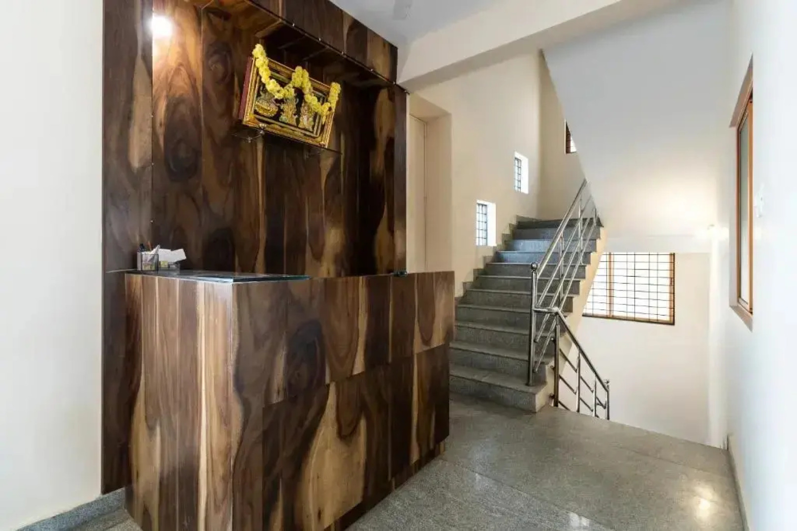 Supriya Lodge by OYO Rooms