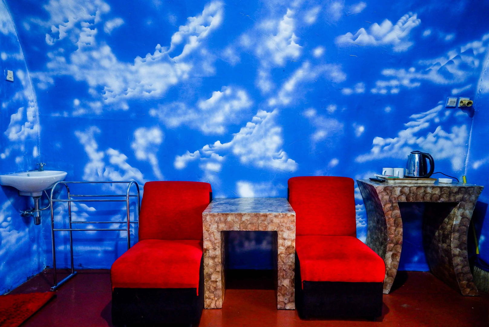 RedDoorz @ Guci Tegal