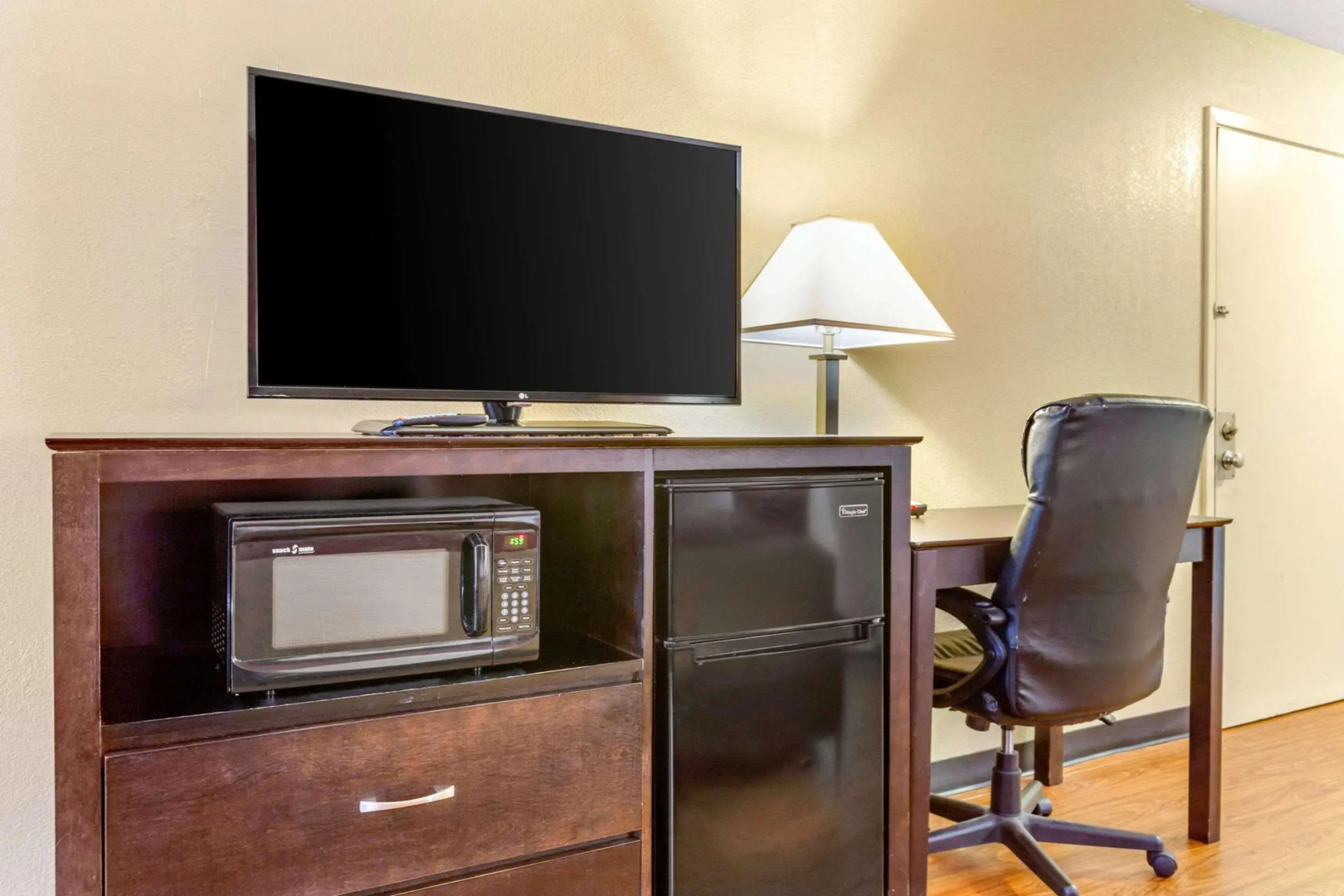 Econo Lodge Burlington I-40