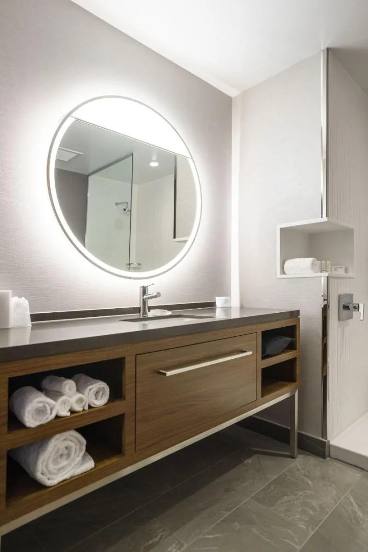 Courtyard by Marriott Indianapolis Fishers