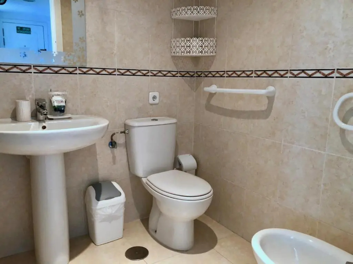 Apartamentos Apolo 17