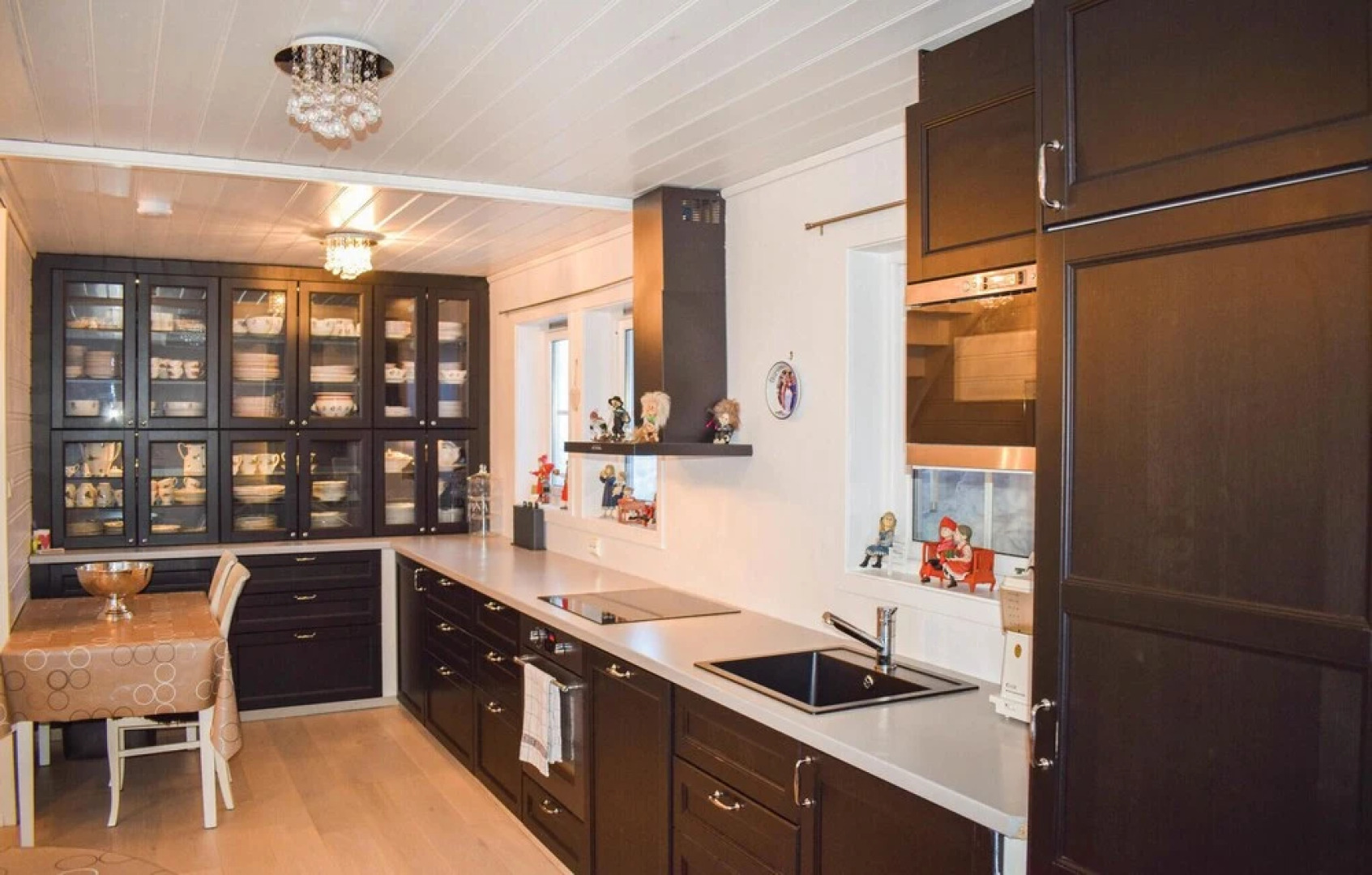 Nice Home in Norheimsund With 5 Bedrooms and Wifi