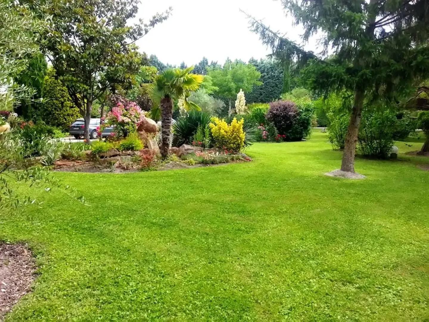 House With 2 Bedrooms In Le Thor With Furnished Garden And Wifi