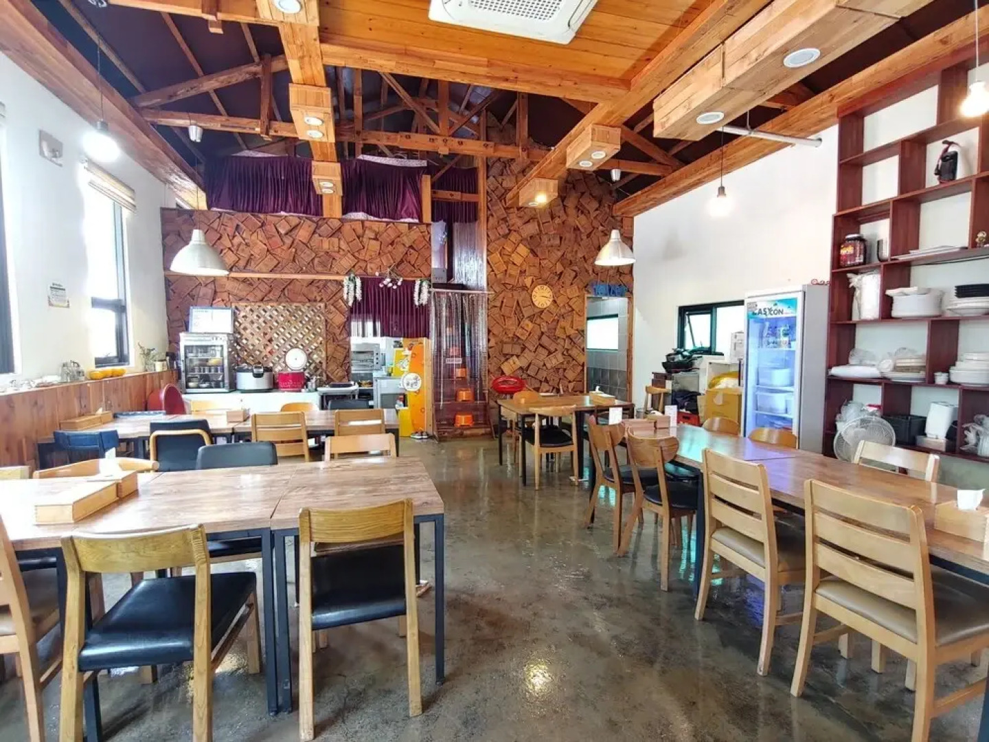 Jeju Halla and Tam Pension