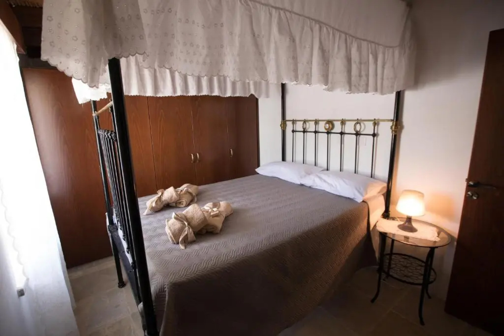 Droushia Corner House