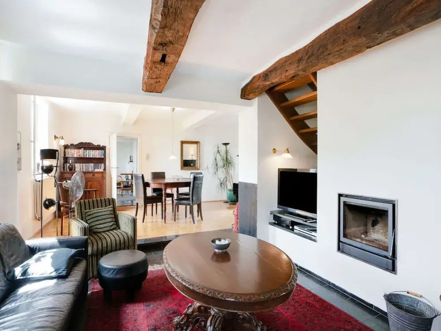 Voeren Mansion With Garden