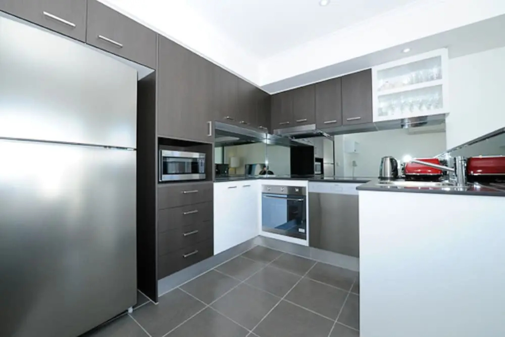 Morgan Suites Hotel Apartments