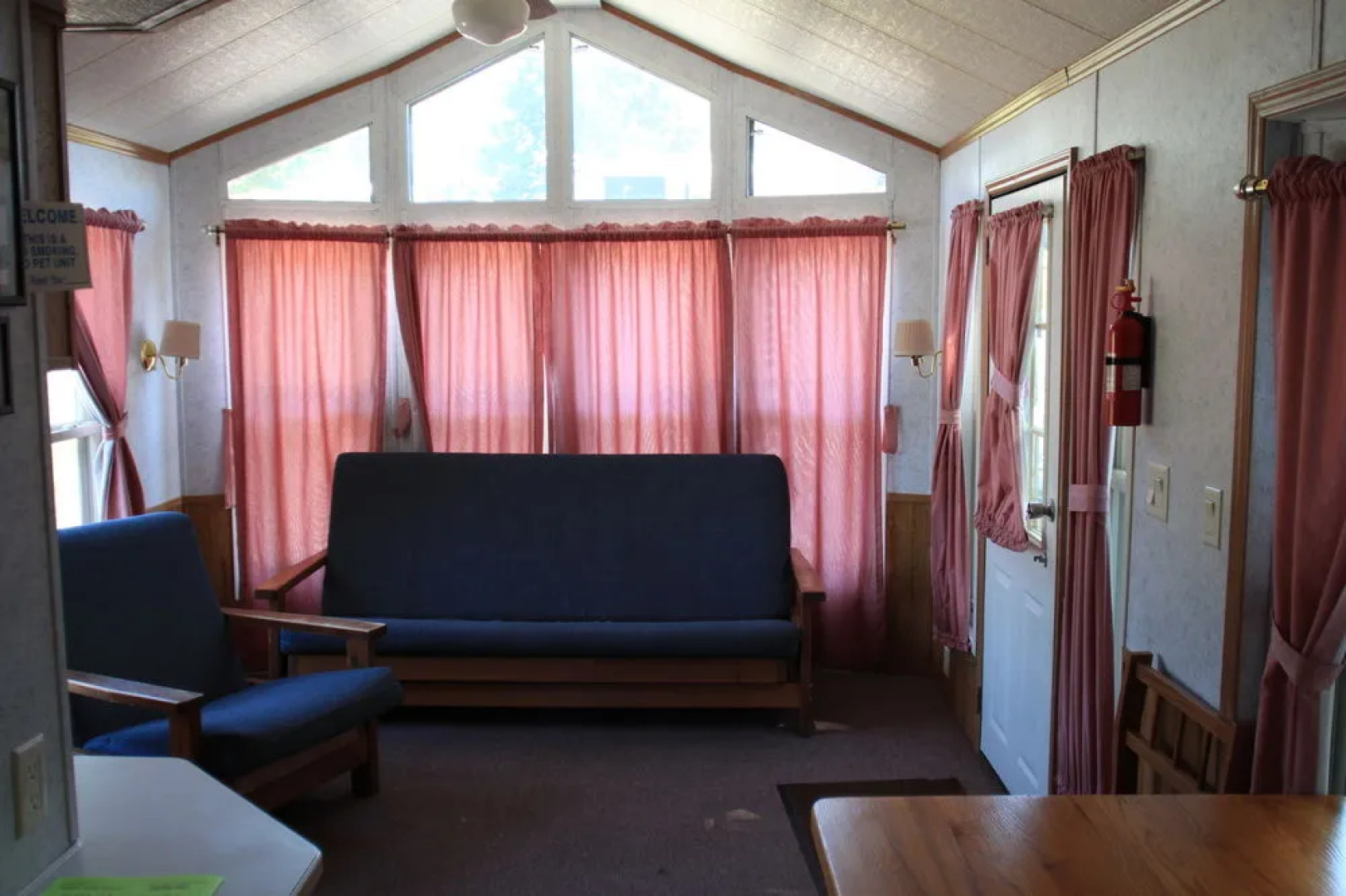 Circle M RV & Camping Resort - Caravan Park